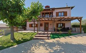 Zeusplace Traditional Villa Peponi
